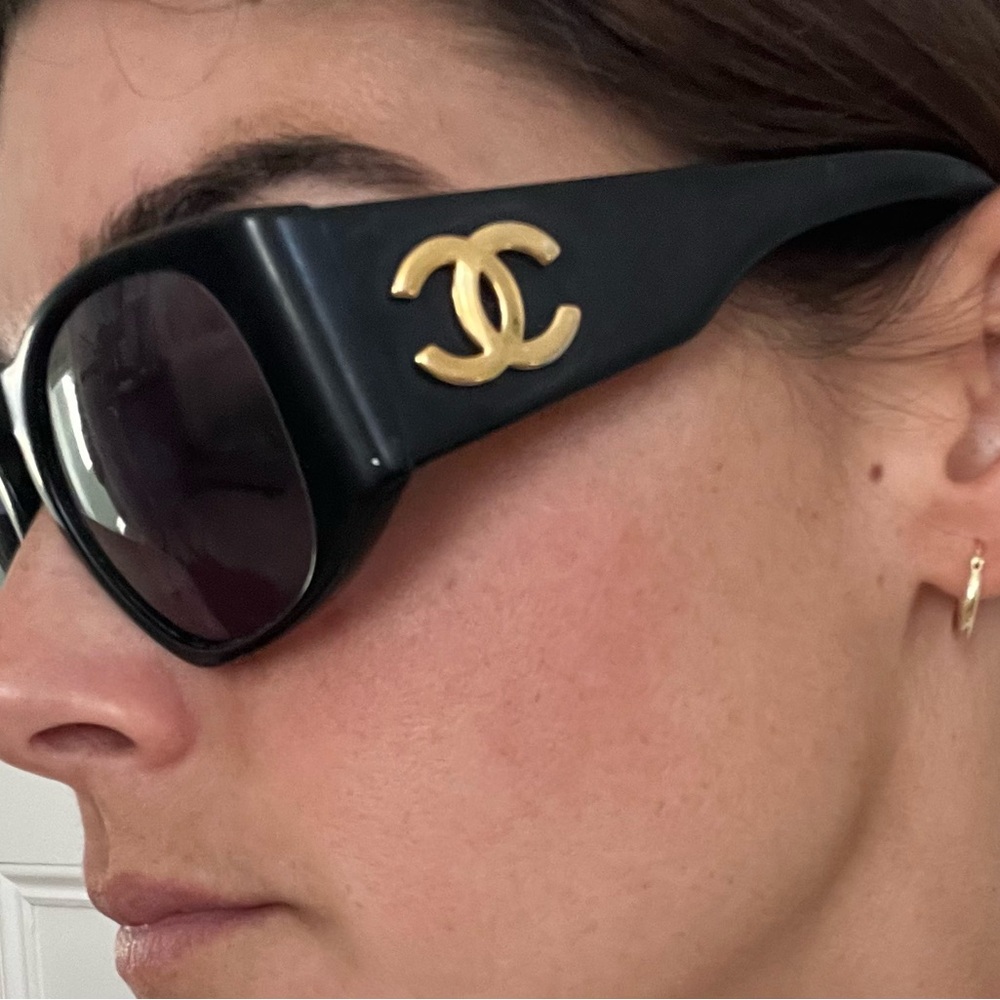Vintage Chanel CC D frame - Picture 6 of 8